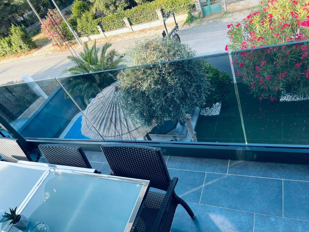 Apartmani Vernissage Biograd Na Moru Luaran gambar