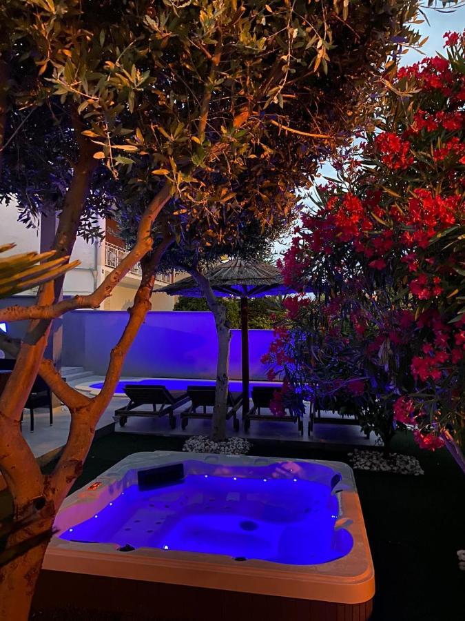 Apartmani Vernissage Biograd Na Moru Luaran gambar