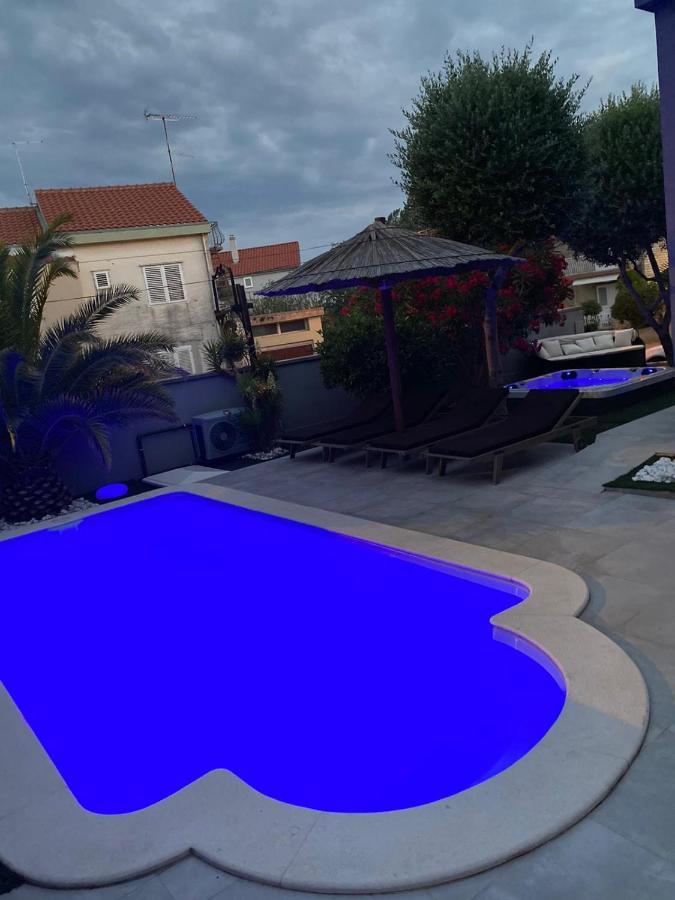 Apartmani Vernissage Biograd Na Moru Luaran gambar