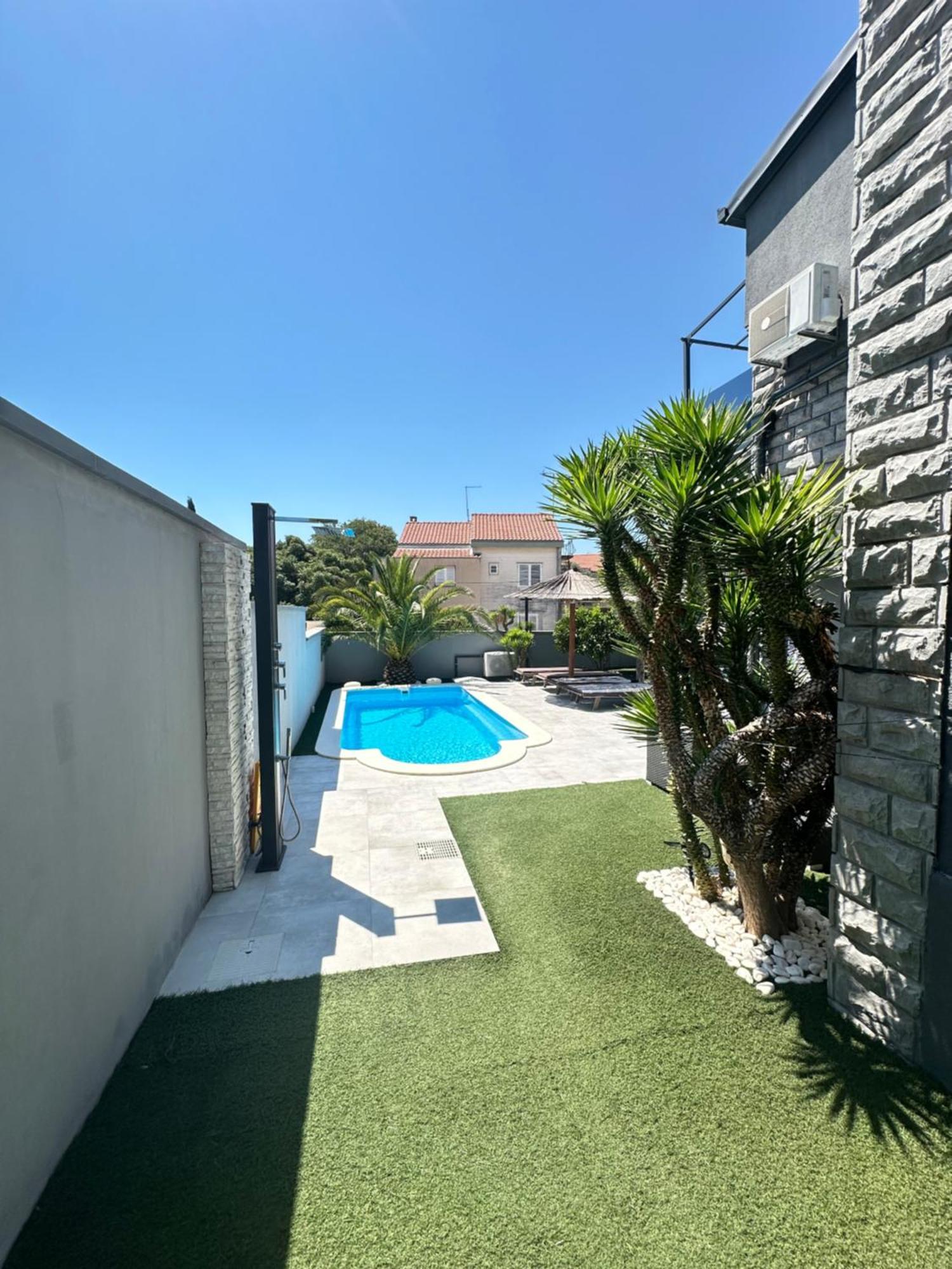 Apartmani Vernissage Biograd Na Moru Luaran gambar