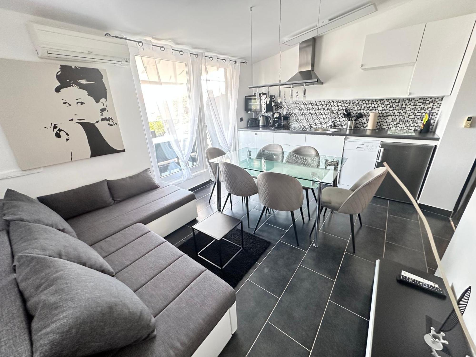 Apartmani Vernissage Biograd Na Moru Luaran gambar