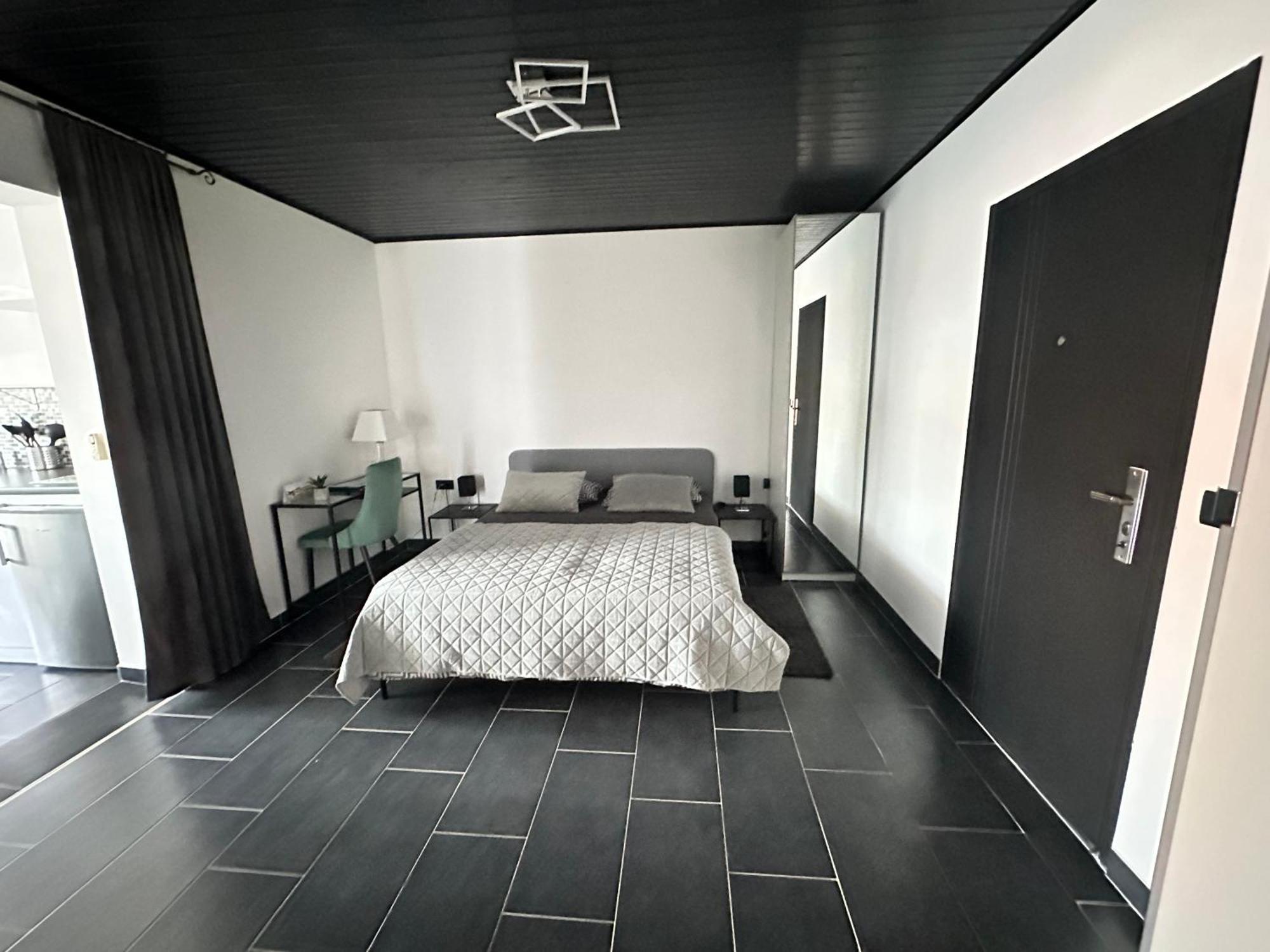 Apartmani Vernissage Biograd Na Moru Luaran gambar